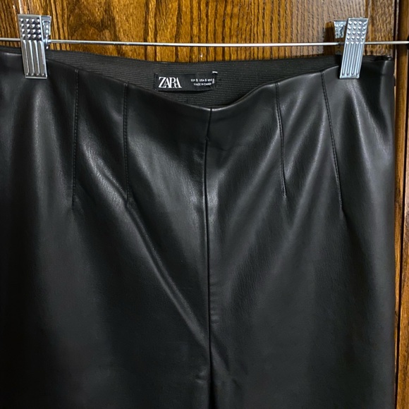 ZARA FAUX Leather pants - Picture 3 of 6